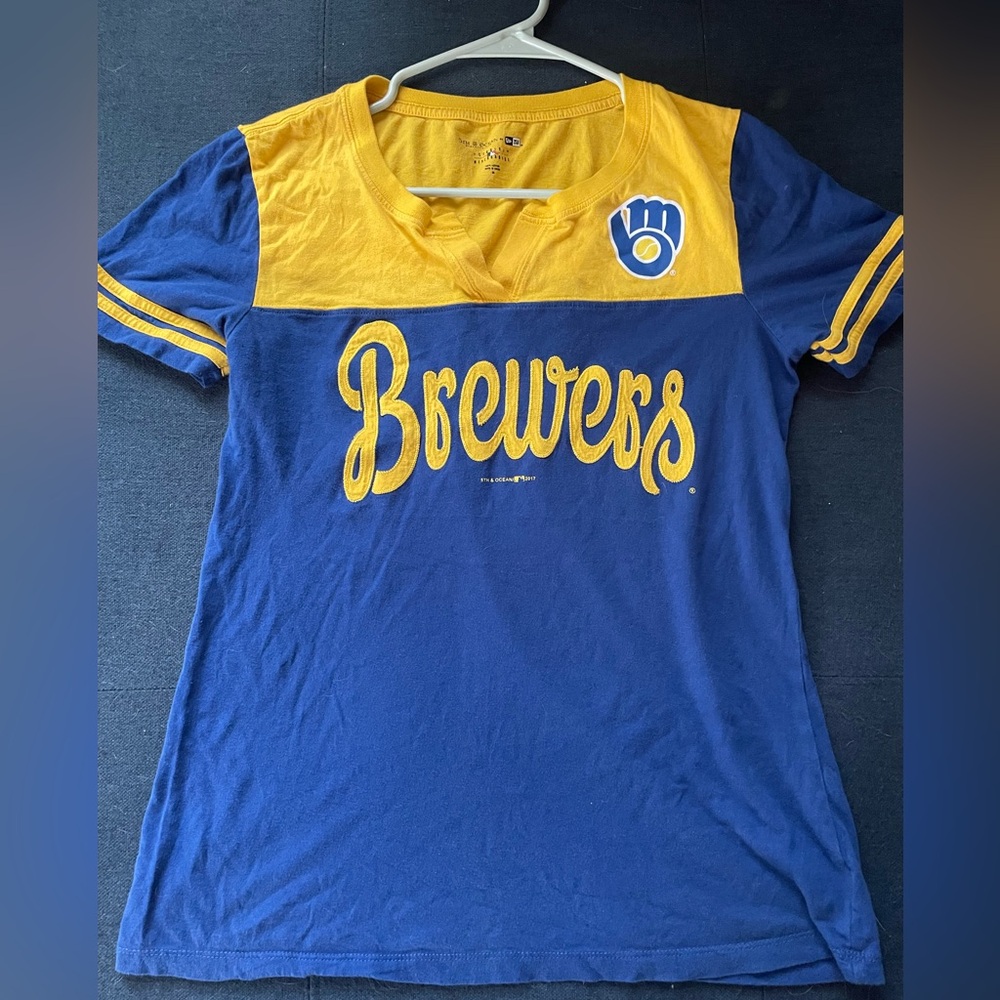 Milwaukee brewers 5th and Ocean fashion tshirt